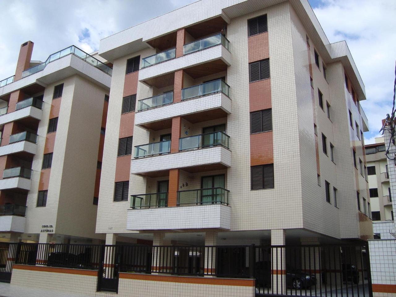 Condominio Asturias 우바투바 외부 사진